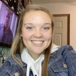 Meet your Posher, Emma